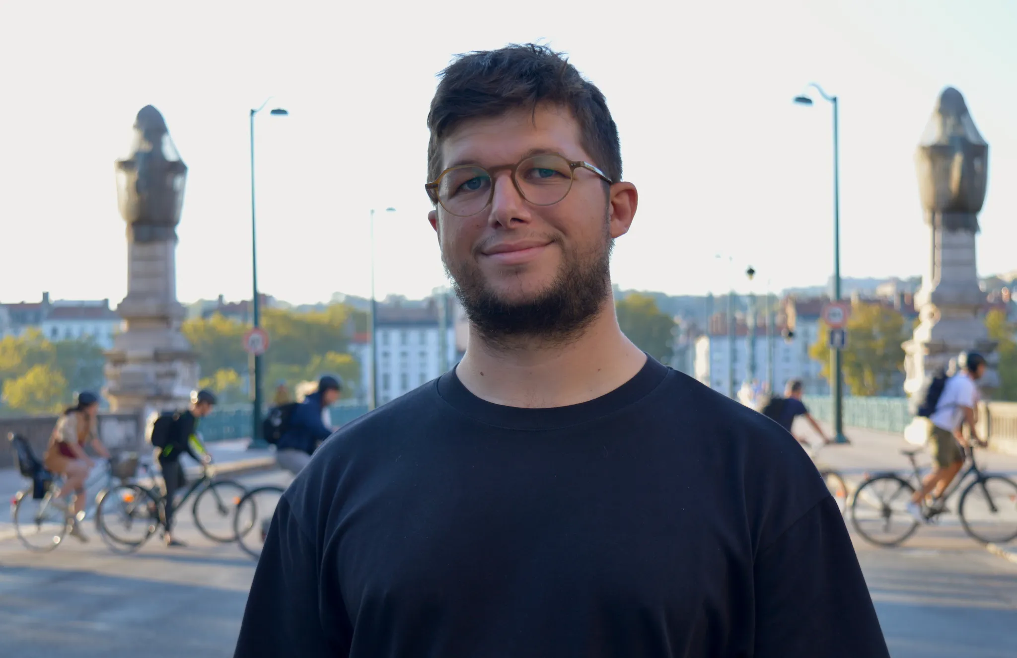 Solal Gendrin sur le pont de l’Université, à Lyon